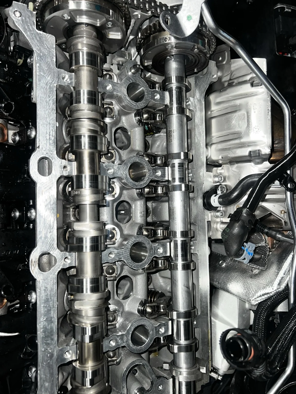 Camshaft detail
